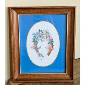 Framed Needlepoint Lucky Horseshoe Flower Pink Blue Completed Stitchery 11.5"x9"